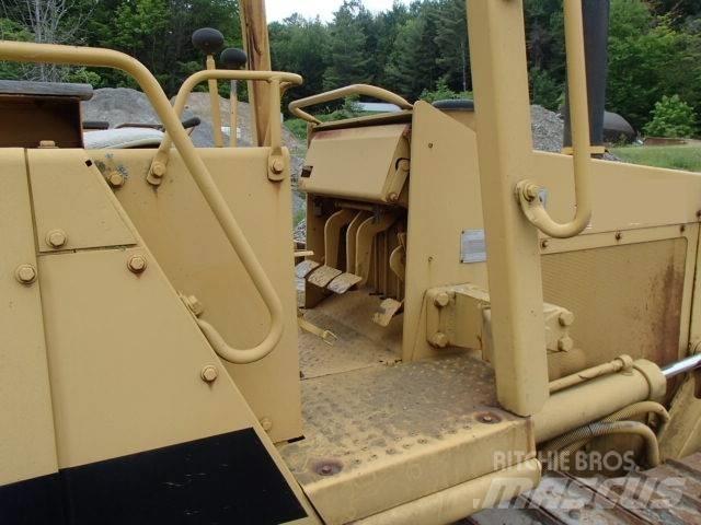 CAT D 3 C Bulldozer på larvebånd