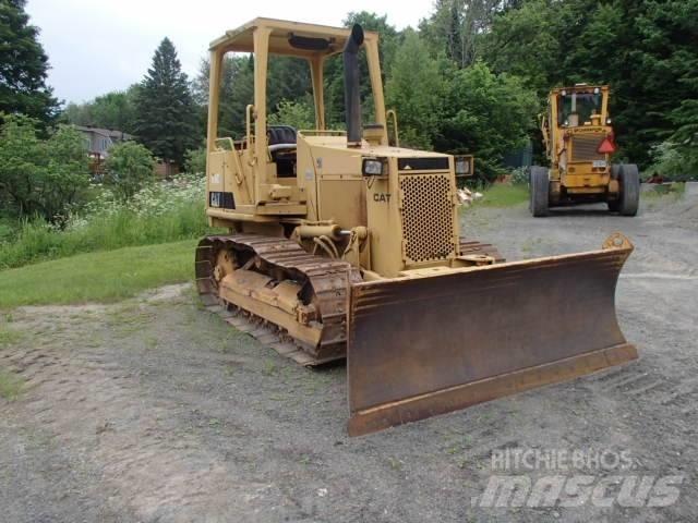 CAT D 3 C Bulldozer på larvebånd