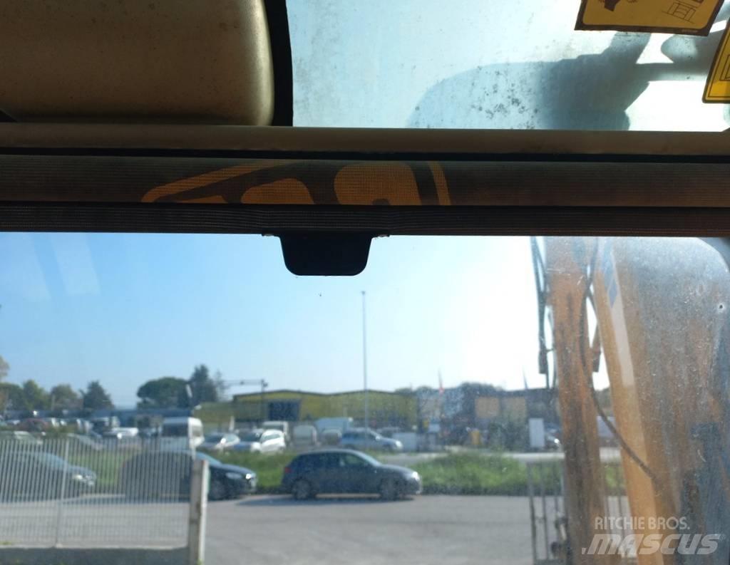 JCB 8080 ZTS Midi-gravemaskiner 7t - 12t