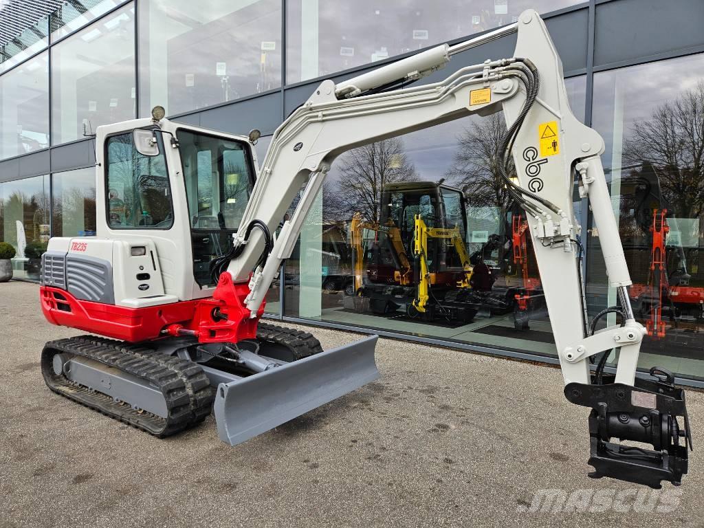 Takeuchi TB 235 Minigravemaskiner
