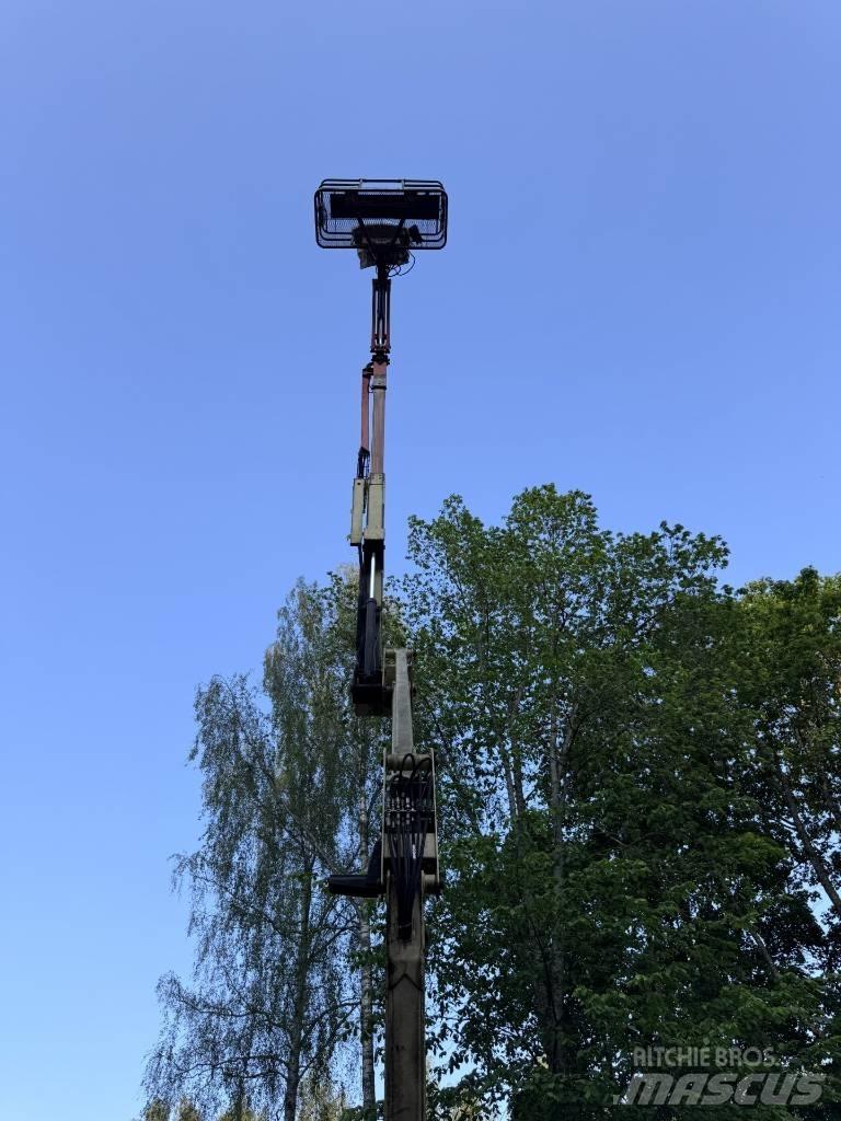JLG 450 AJ Bomlifte med knækarm