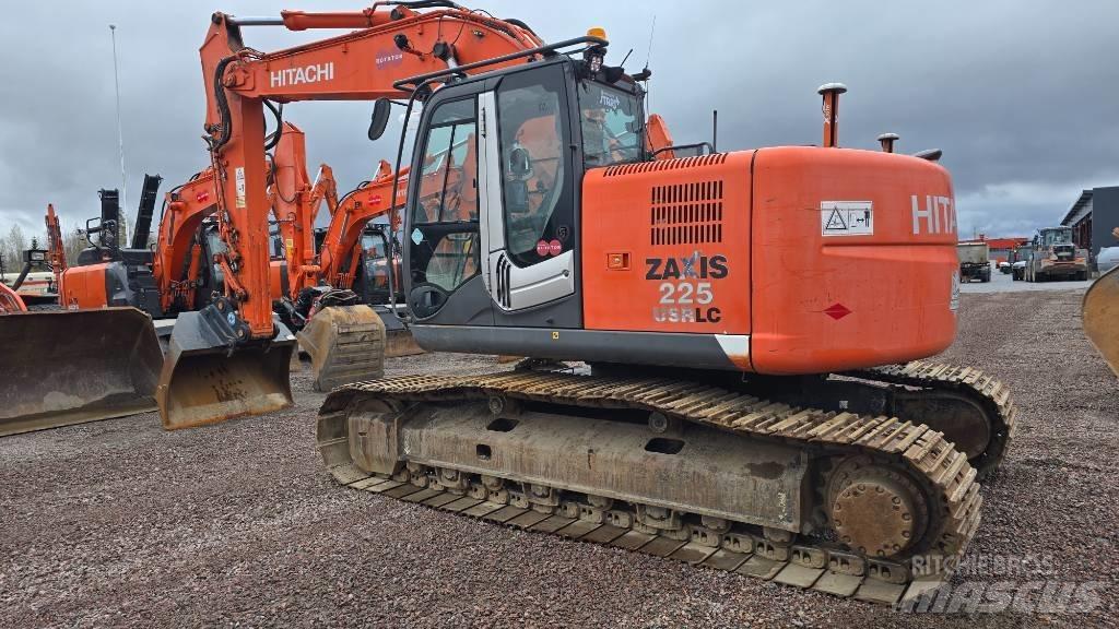 Hitachi ZX225USRLC-3 Gravemaskiner på larvebånd