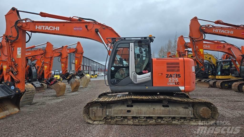 Hitachi ZX225USRLC-3 Gravemaskiner på larvebånd
