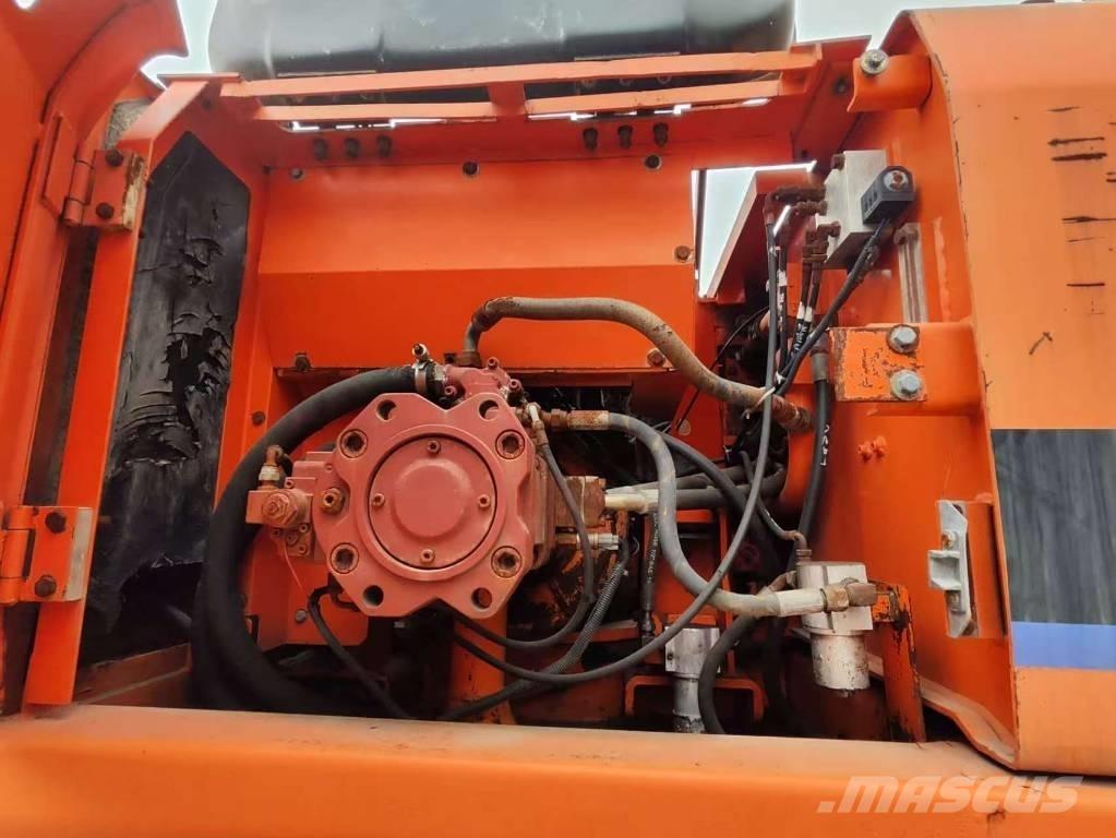 Doosan DH 210 W-7 Gravemaskiner på hjul