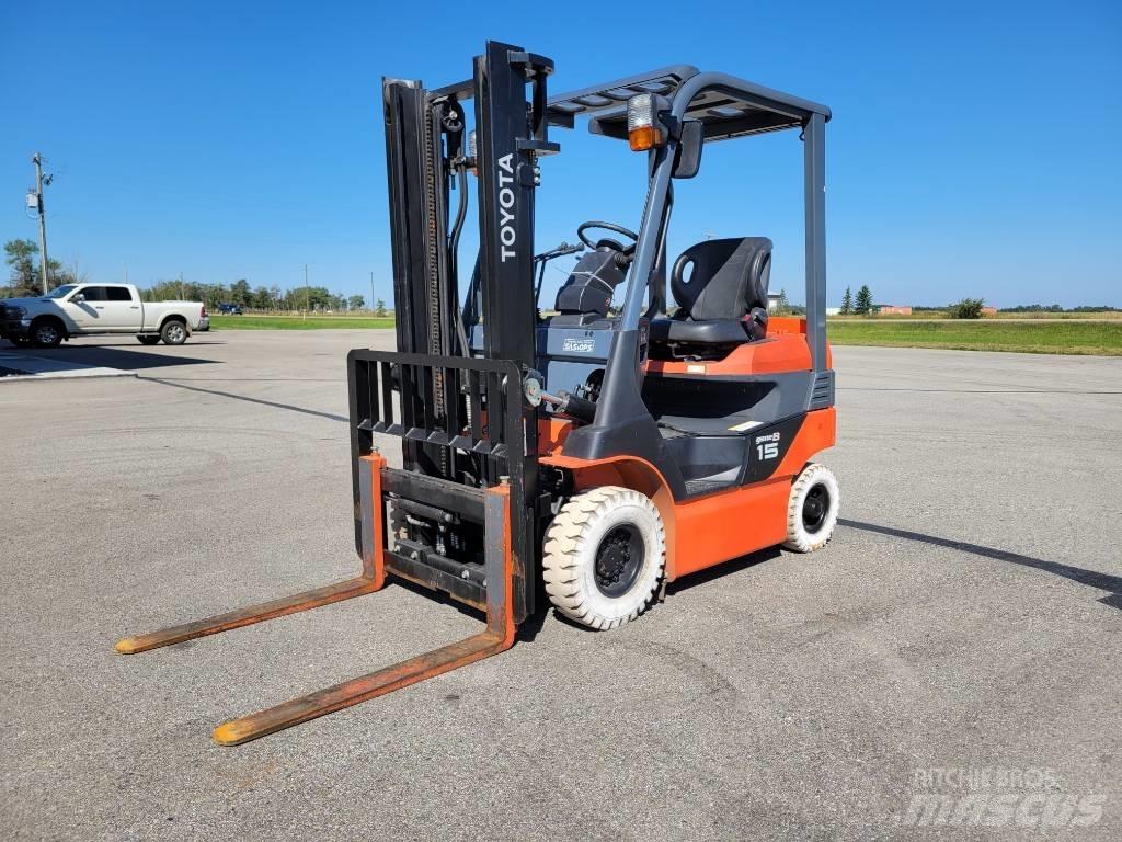Toyota 8FB15 El gaffeltrucks