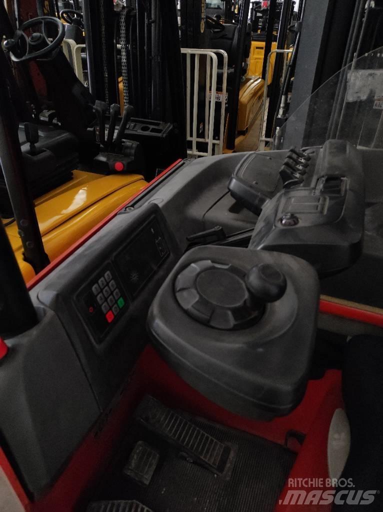BT RR E 160 M Reachtruck