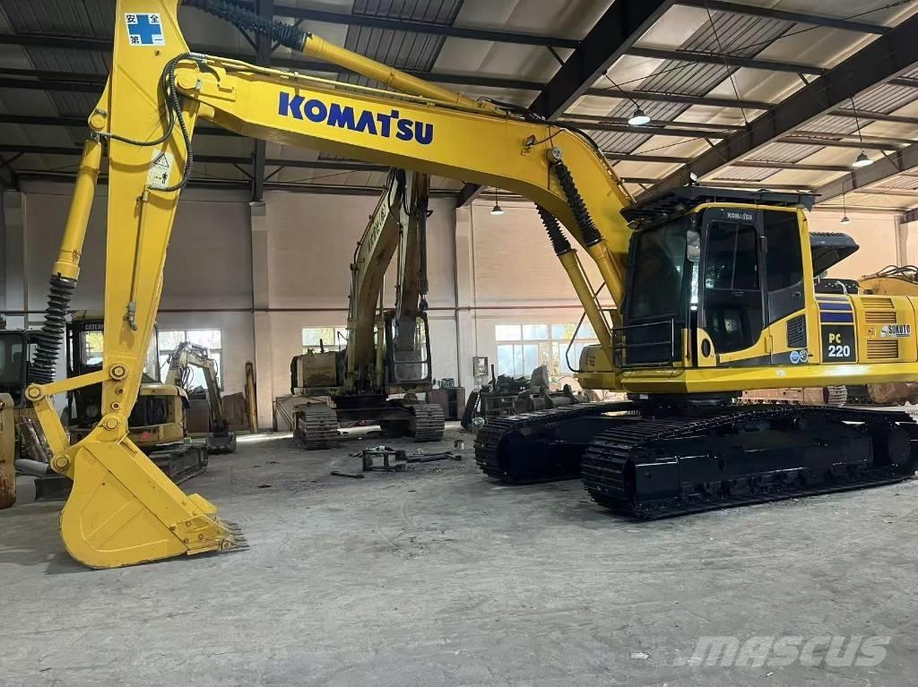 Komatsu PC 220-8N1 Gravemaskiner på larvebånd