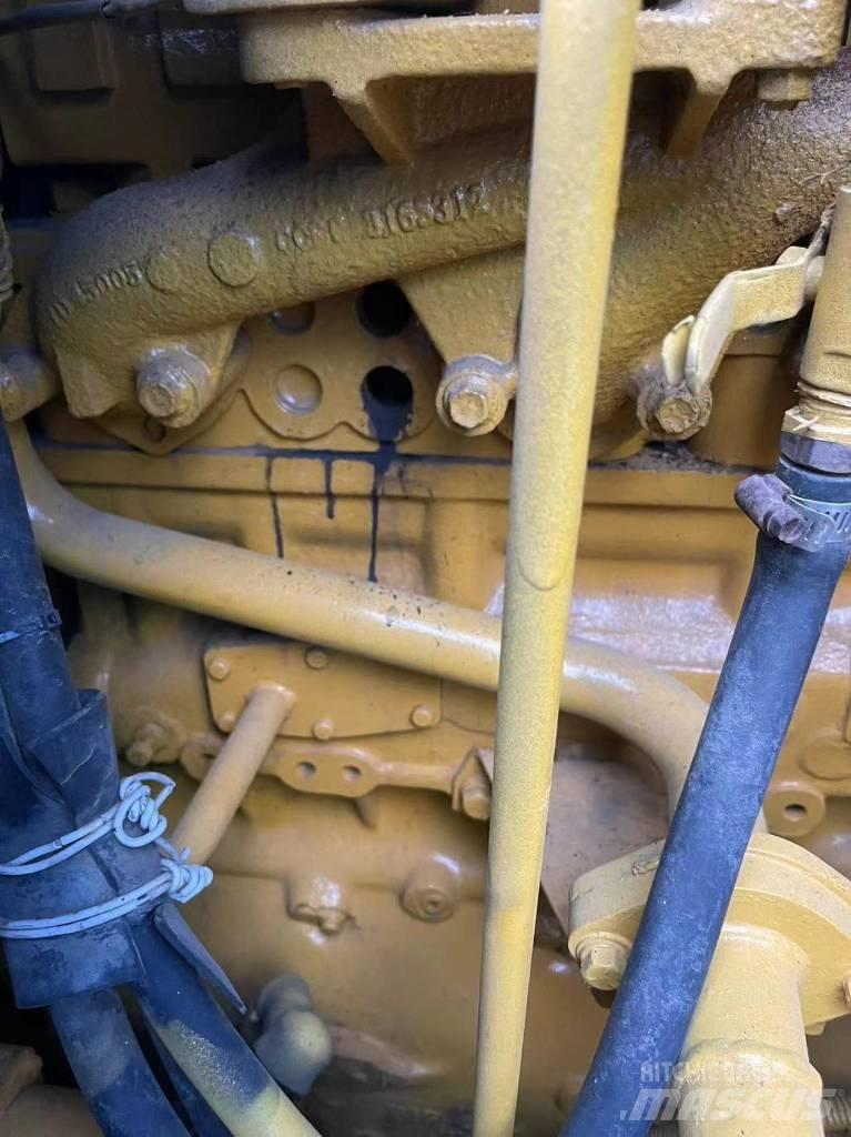 CAT D5N Bulldozer på larvebånd