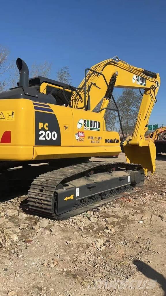 Komatsu PC 200-8 Gravemaskiner på larvebånd