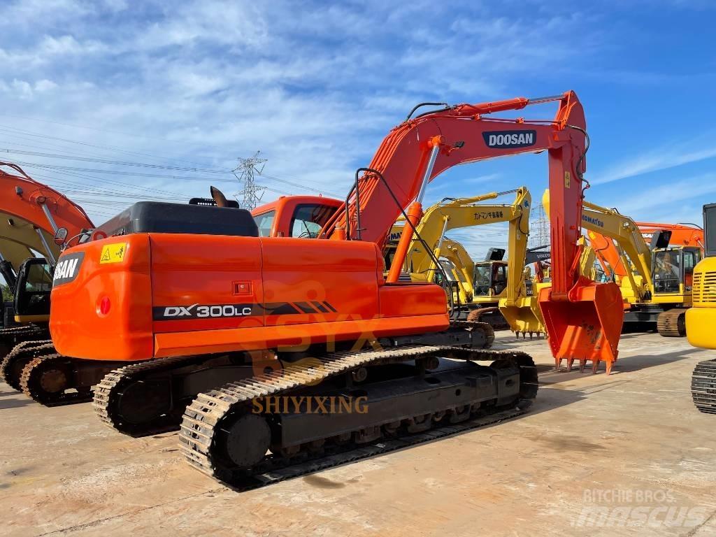 Doosan 300LC Gravemaskiner på larvebånd