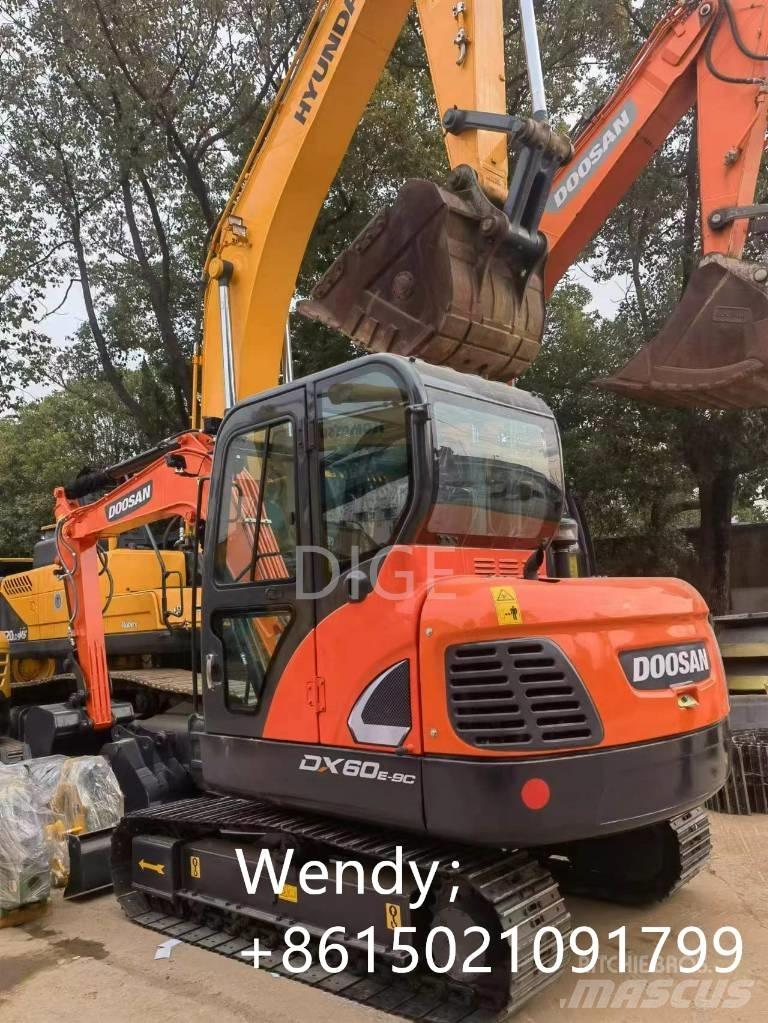 Doosan DX 60 Midi-gravemaskiner 7t - 12t