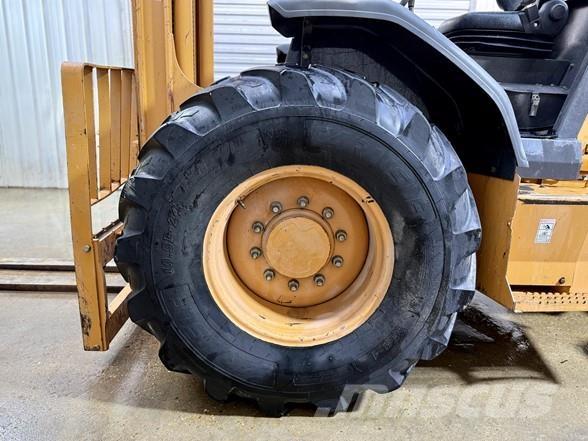 CASE 586H Terrængående gaffeltruck