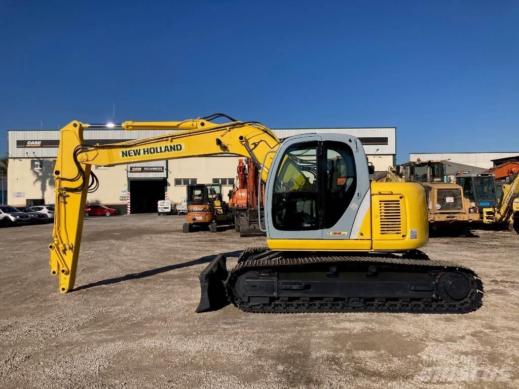 New Holland E 135 SR Midi-gravemaskiner 7t - 12t