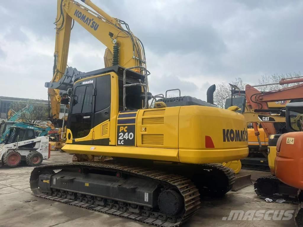 Komatsu PC 240 Gravemaskiner på larvebånd