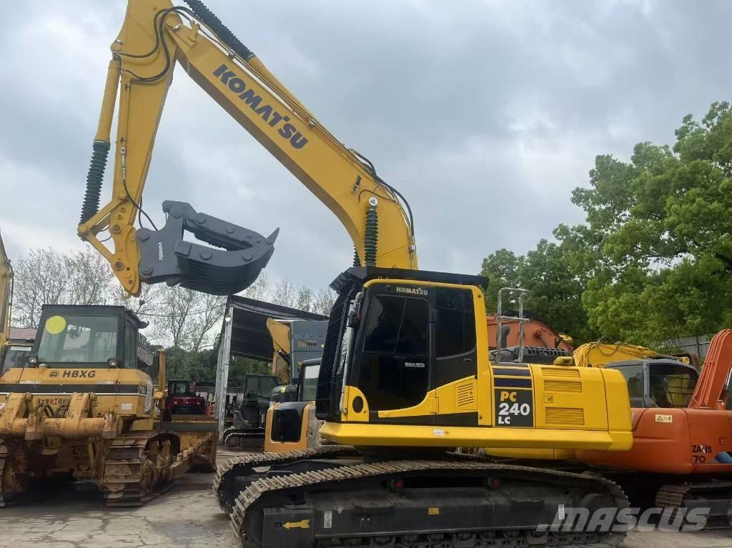 Komatsu PC 240 Gravemaskiner på larvebånd