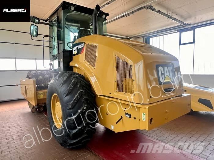 CAT CP 68 B Jordvibrationstromler