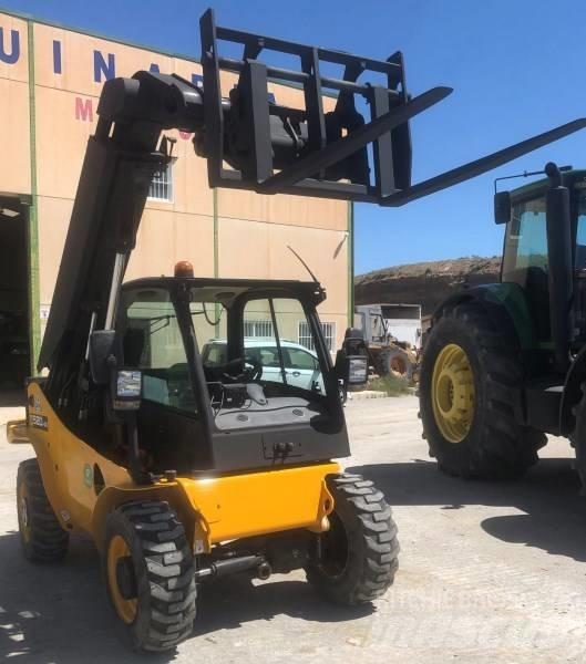 JCB 520-40 Teleskoplæssere til landbrug