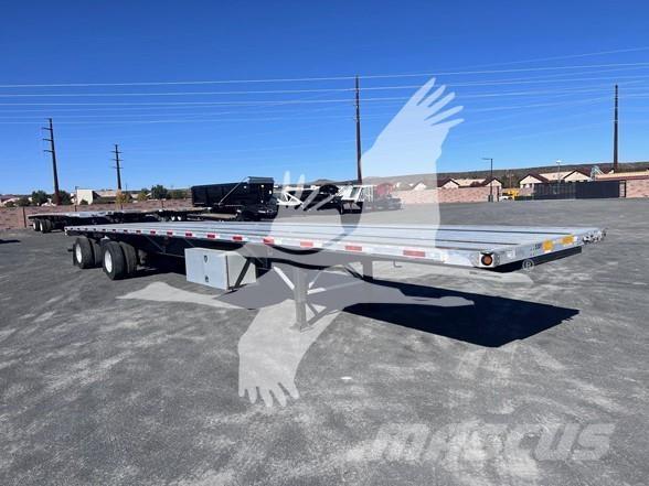 Utility 4000AE Semi-trailer med lad/flatbed