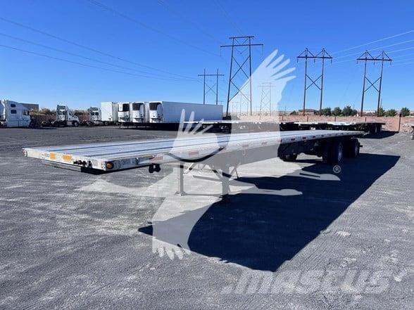 Utility 4000AE Semi-trailer med lad/flatbed