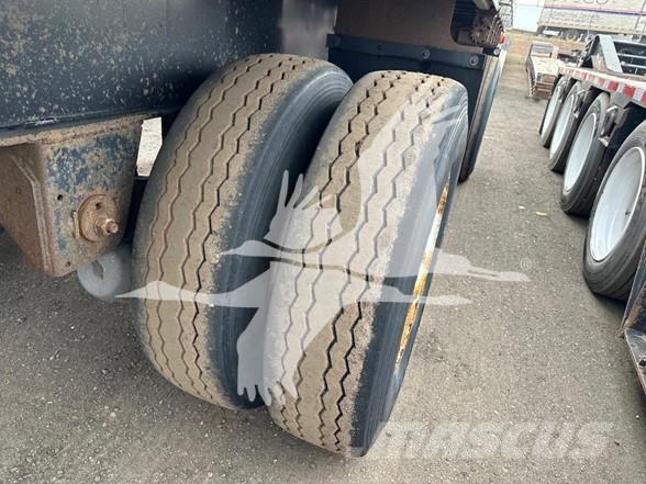 Utility 4000AE Semi-trailer med lad/flatbed