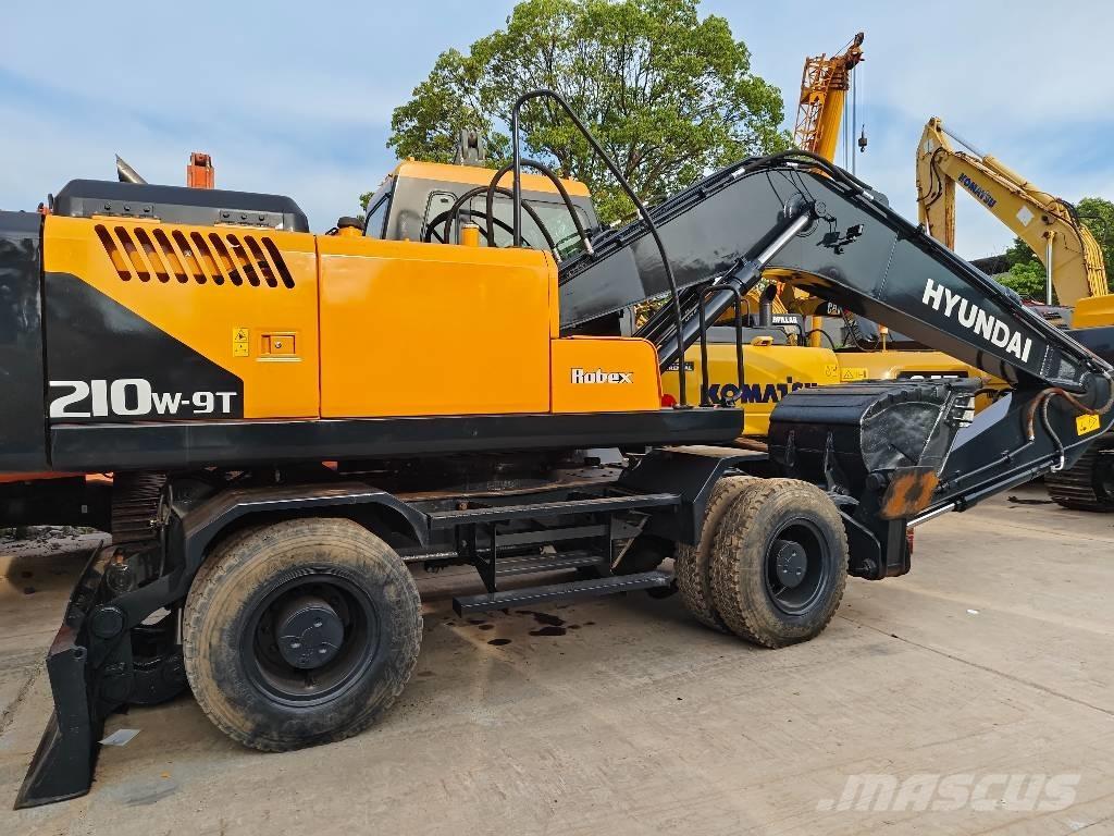 Hyundai r210w-9 Gravemaskiner på hjul