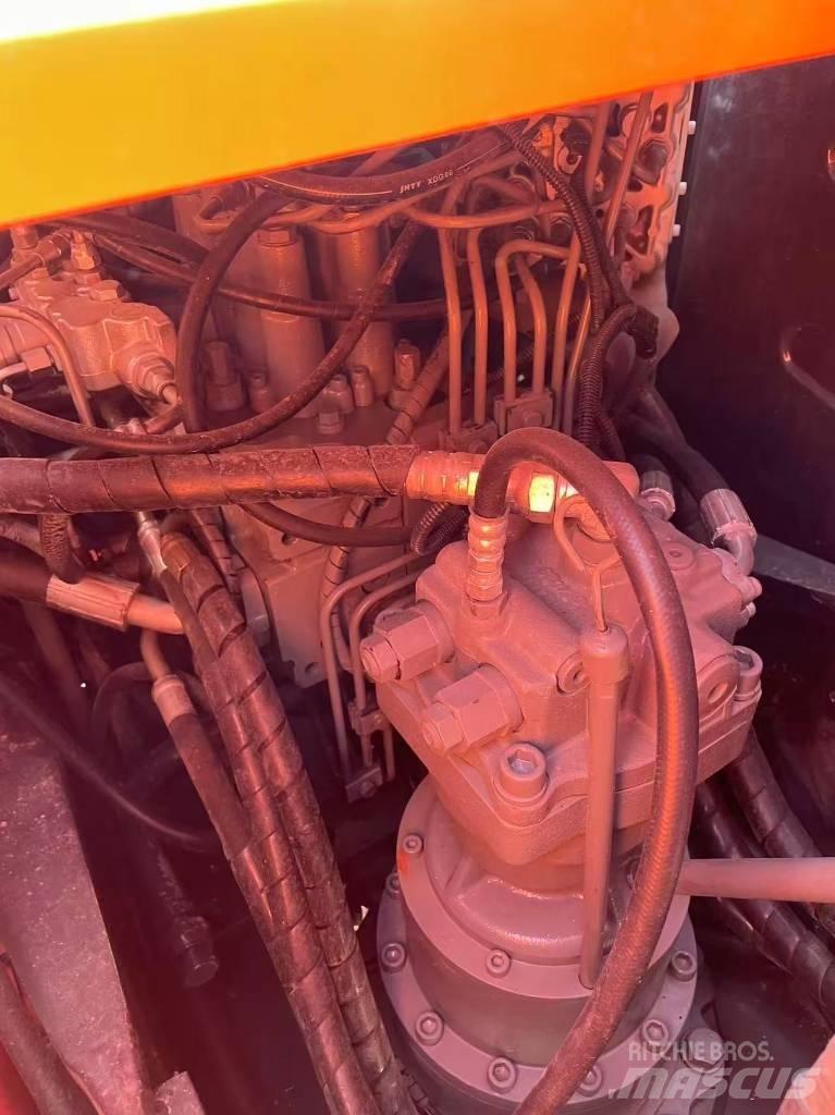 Hitachi 120 Gravemaskiner på larvebånd