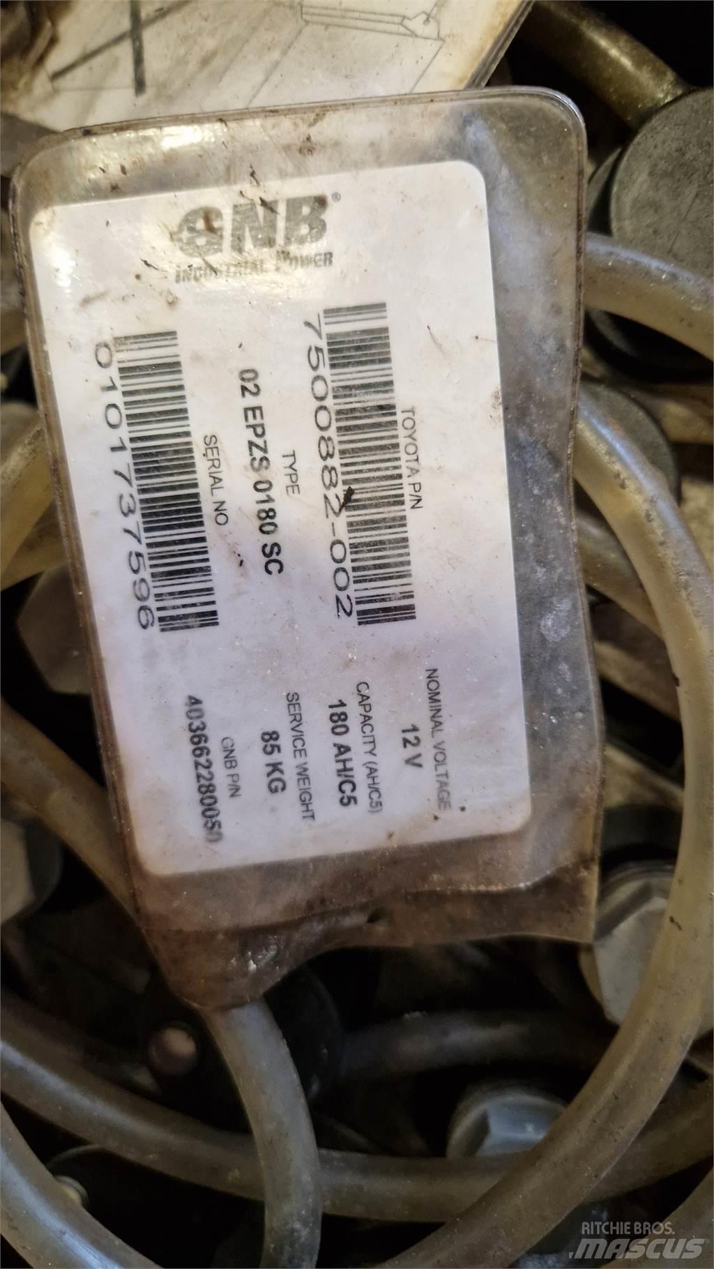 Toyota SWE080L Gaffelstabler med gående fører