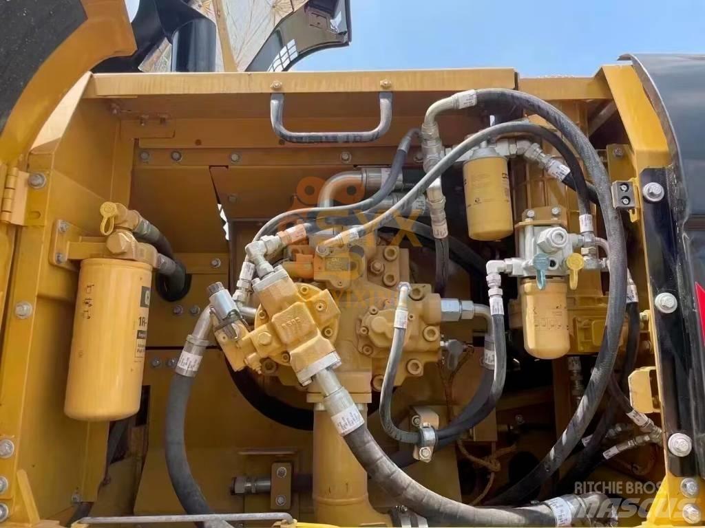 CAT 336 D Gravemaskiner på larvebånd