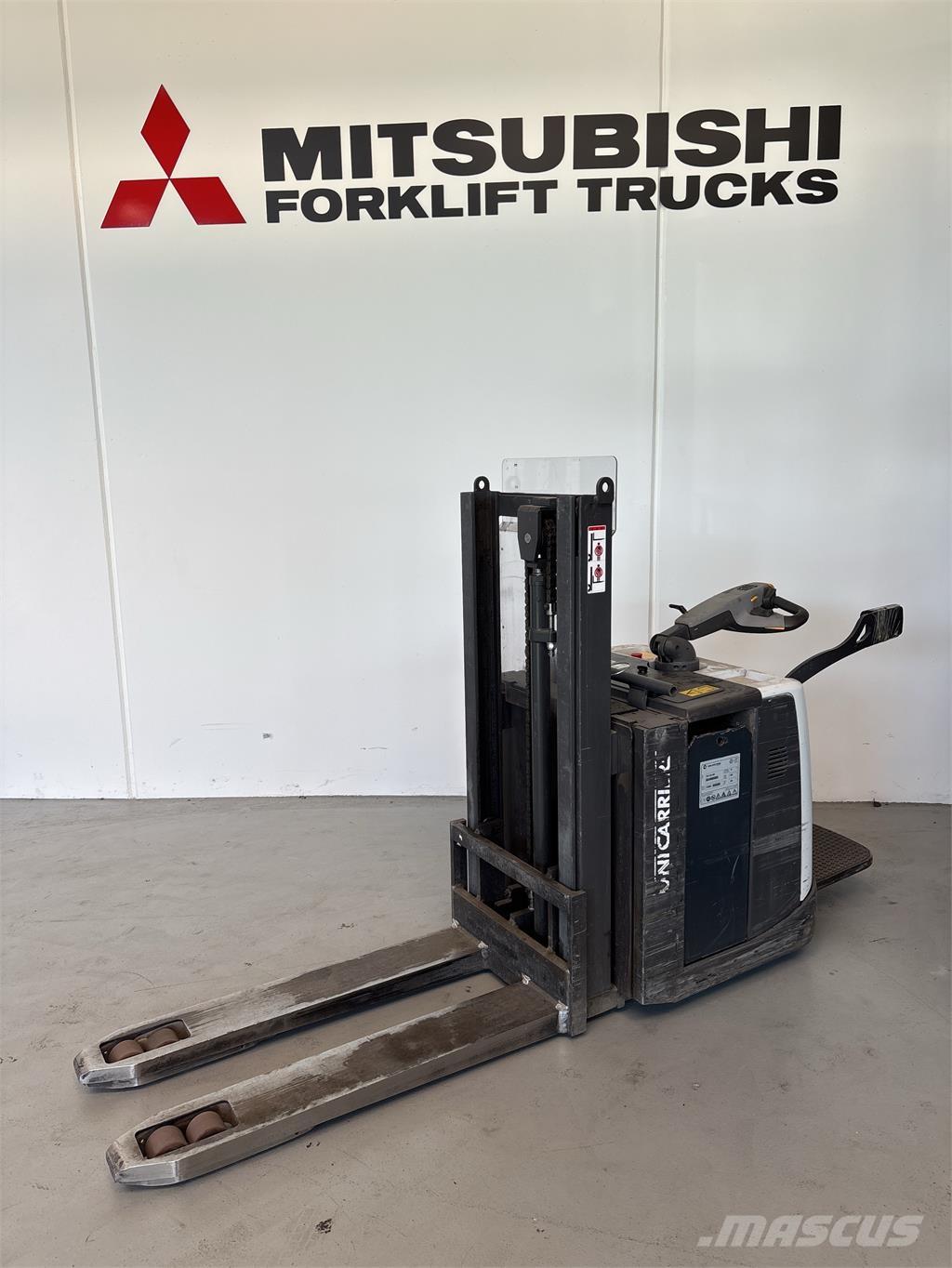 UniCarriers PDP200 Selvkørende stablere