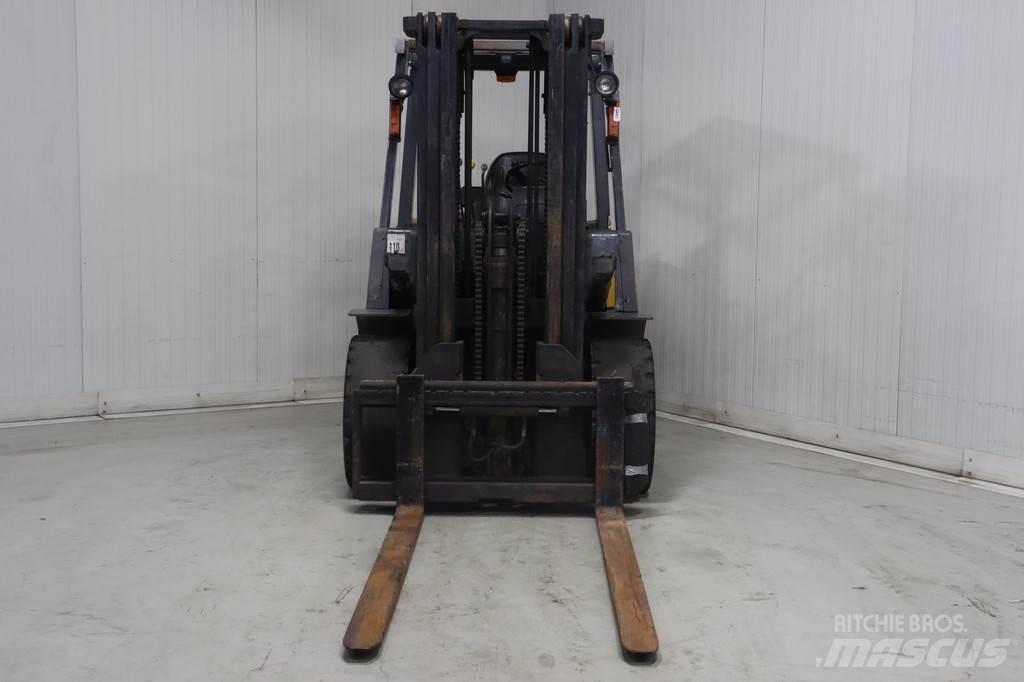 TCM FD40T2 Diesel gaffeltrucks