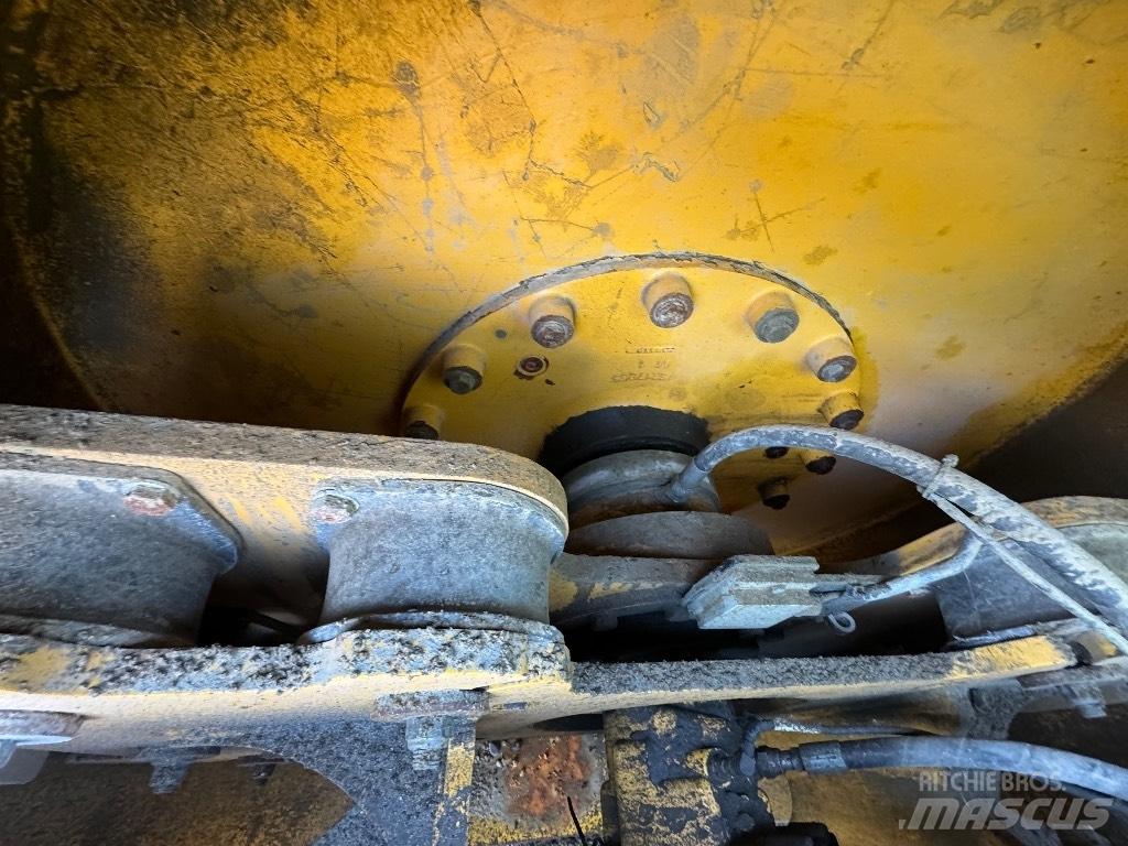 Volvo SD 160 B Tromle med luftdæk