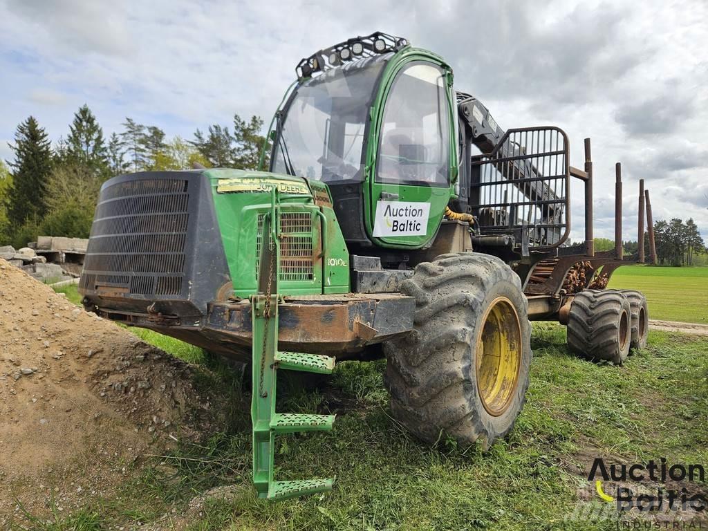 John Deere 1010 E Udkørselsmaskiner