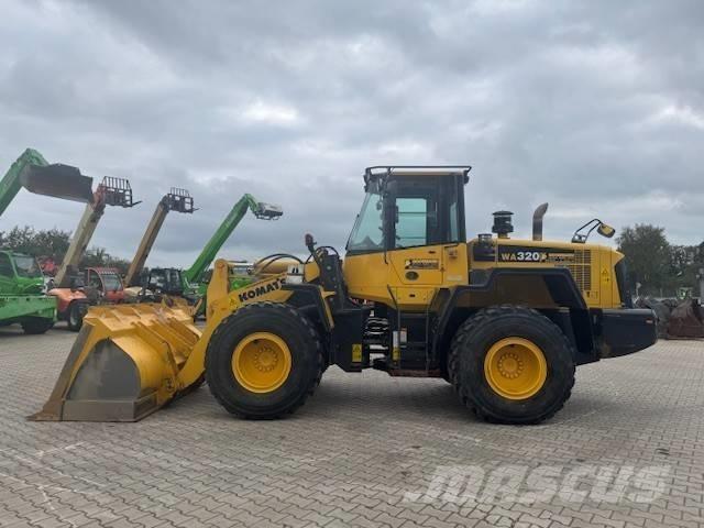 Komatsu WA 320 Læssemaskiner på hjul