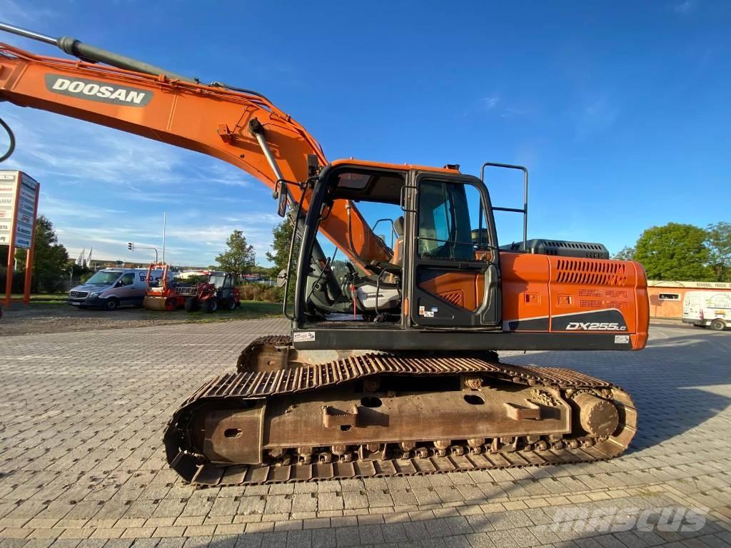 Doosan DX 255 LC-5 Gravemaskiner på larvebånd