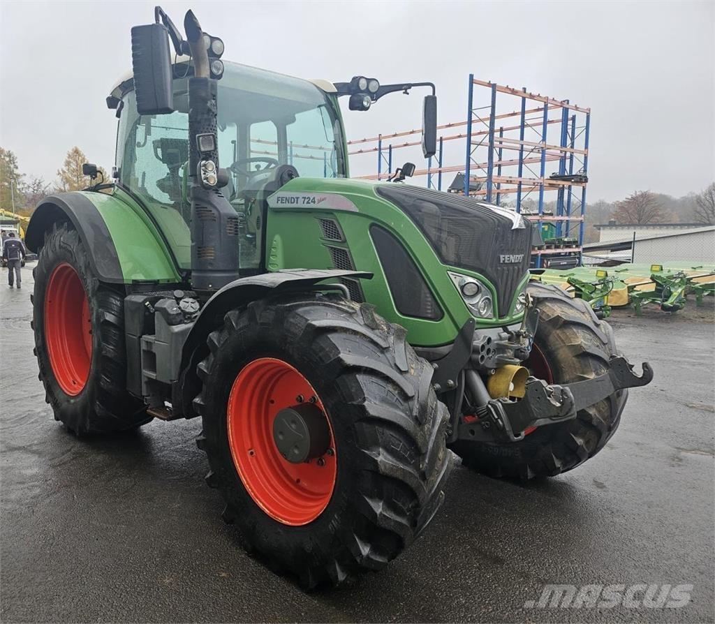 Fendt 724 Vario Traktorer
