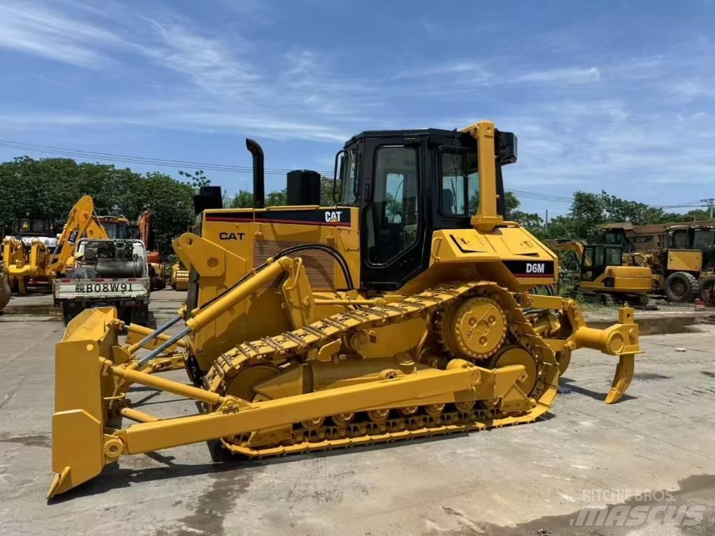 CAT D 6 M Bulldozer på larvebånd