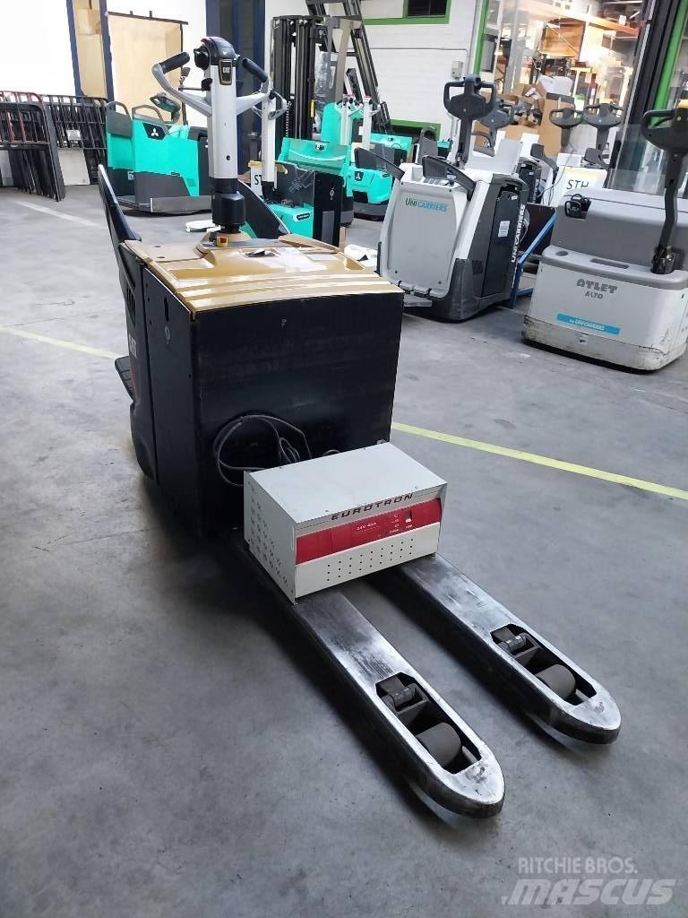 CAT NPV 20 N2 El-palleløftere med platform