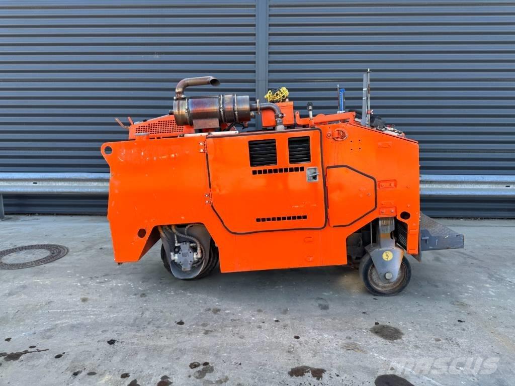 Wirtgen W 350 Asfalt-koldfræsere