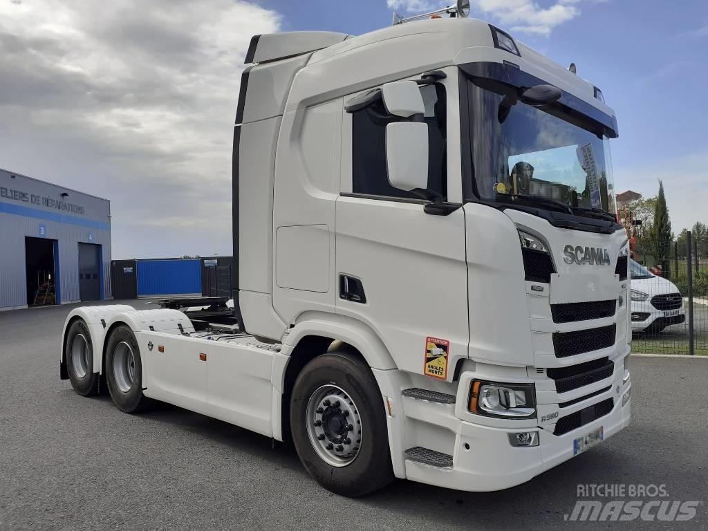 Scania R 590 V8 6x4 Trækkere