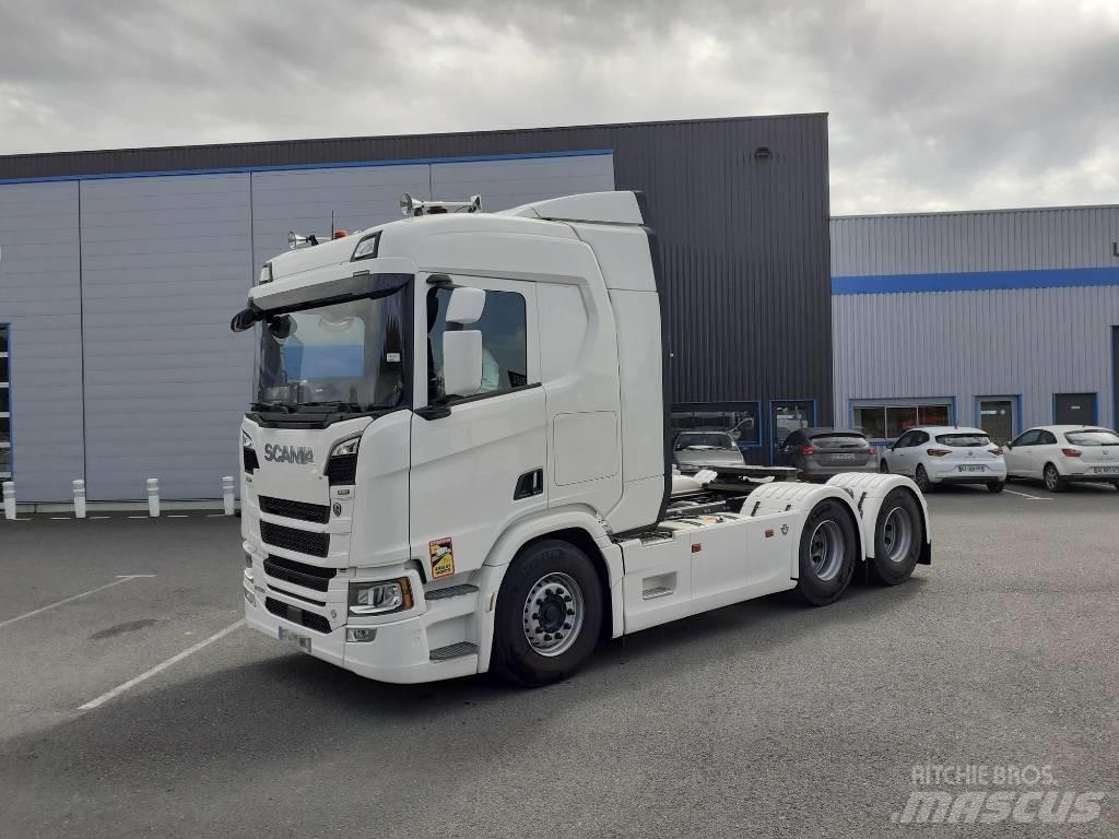 Scania R 590 V8 6x4 Trækkere
