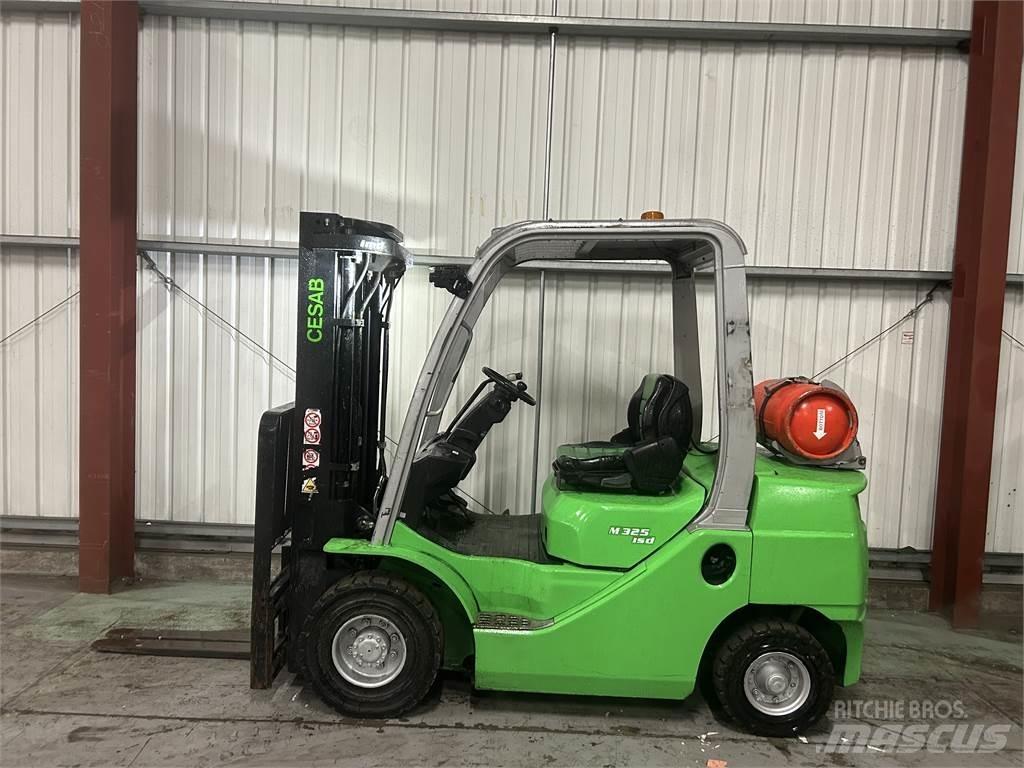 Cesab M325G LPG gaffeltrucks