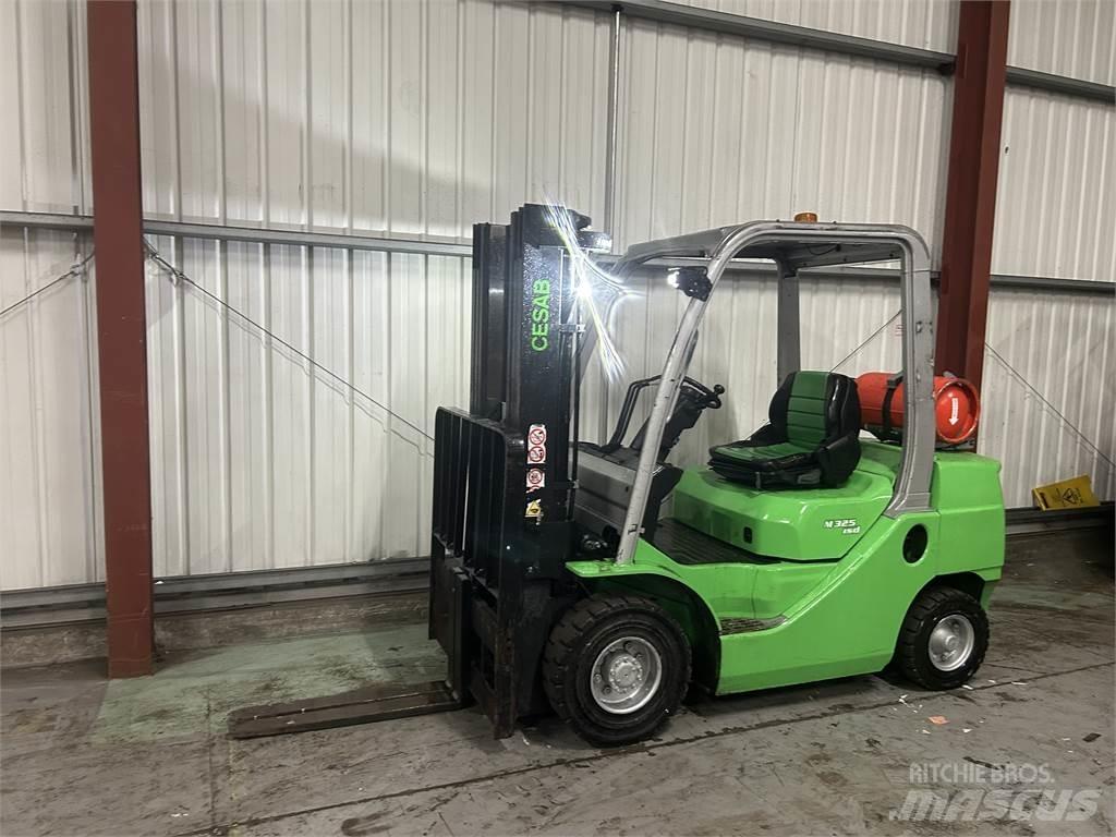 Cesab M325G LPG gaffeltrucks