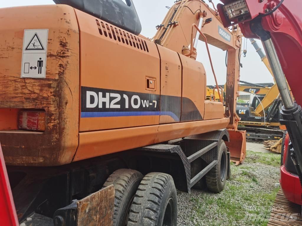 Doosan DH 210 W-7 Gravemaskiner på hjul
