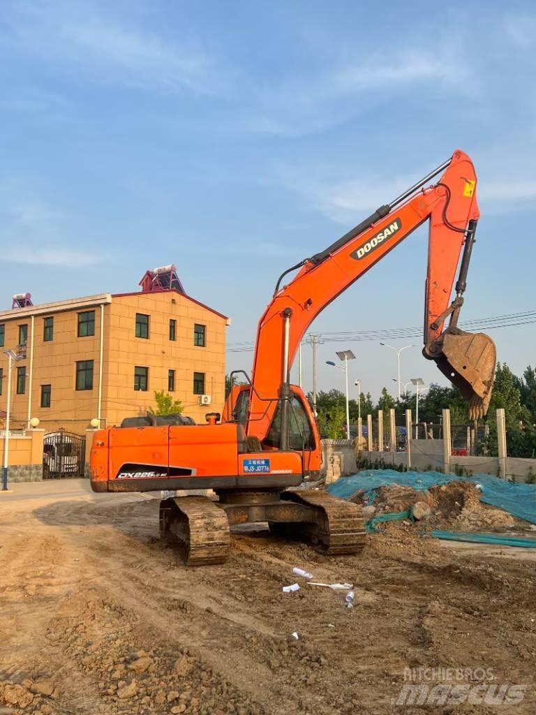 Doosan DX225LC-9C Gravemaskiner på larvebånd
