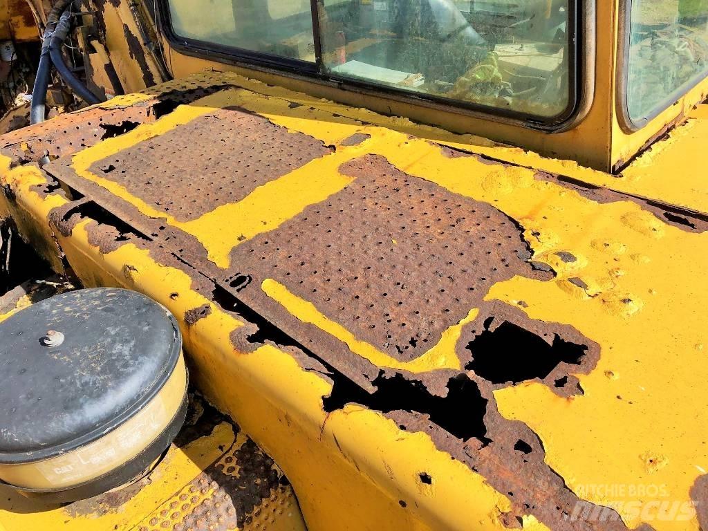 CAT 613 C Skrabere