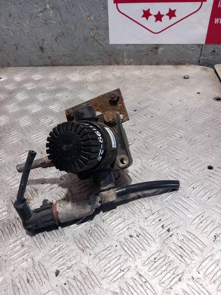 MAN TGM  81521166074 Bremser