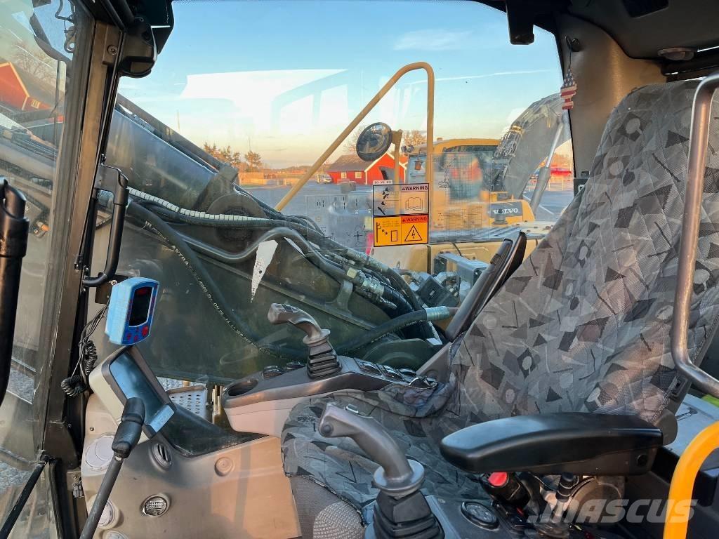 Volvo EC 160 C L Gravemaskiner på larvebånd