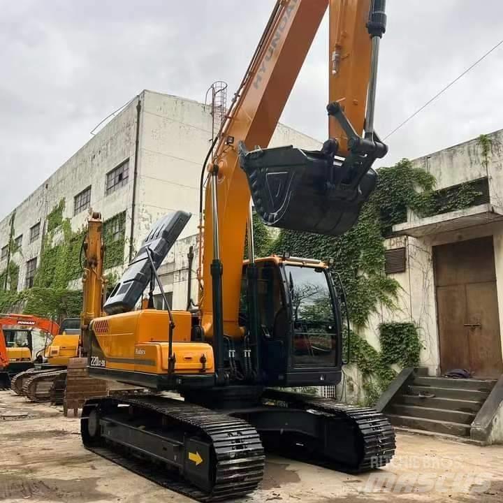 Hyundai R220LC-9S Gravemaskiner på larvebånd