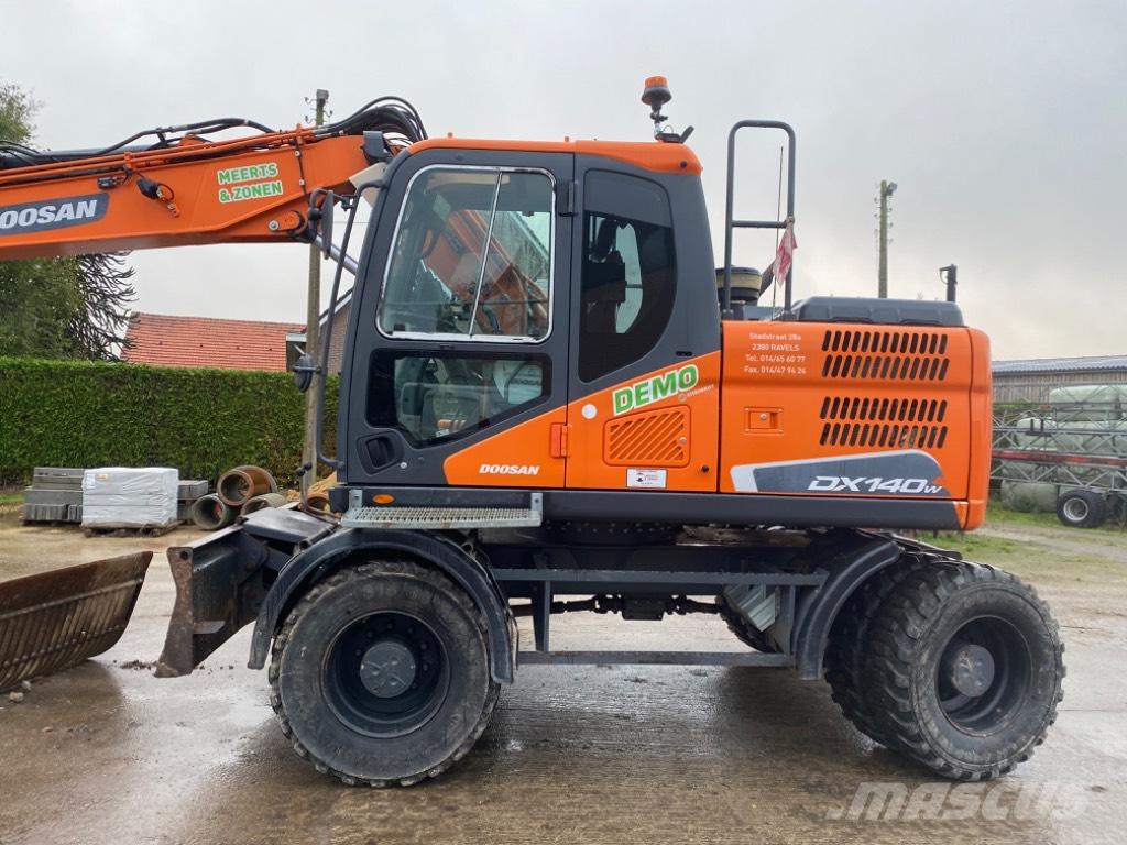 Doosan DX 140 W -5 Kraner til alt terræn