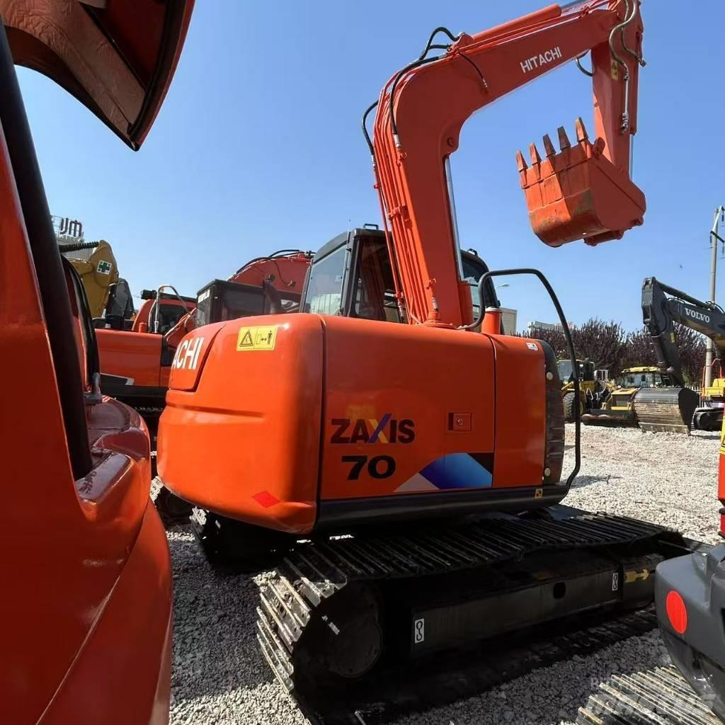 Hitachi ZX 70 Gravemaskiner på larvebånd